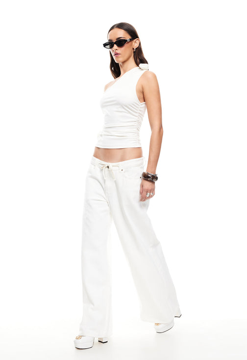 04_04_25_LIONESS_Reshoots_Robbie12675_ba54a21f9e8f407f9c1f78bf892dfb98jpg