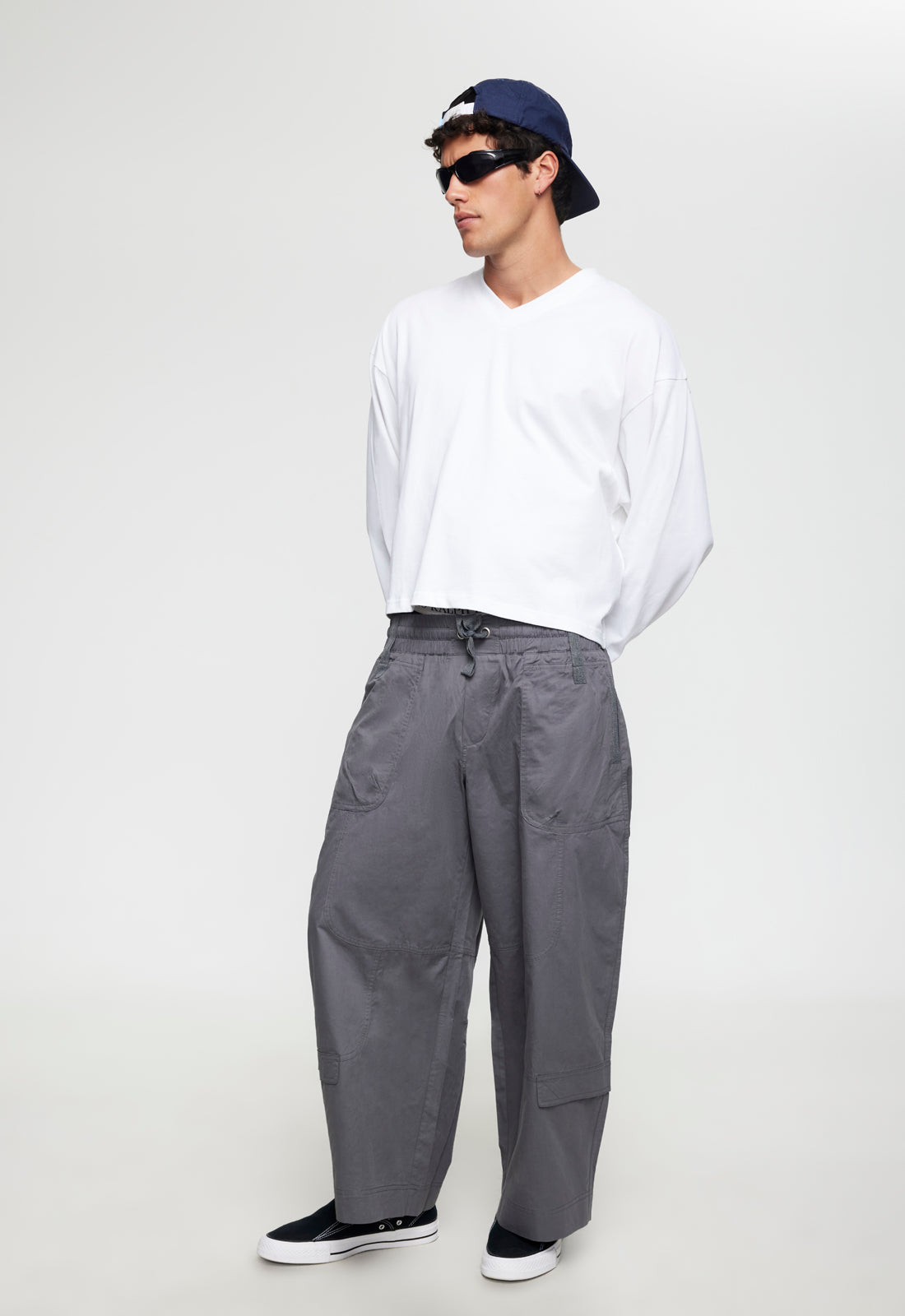 BLOOM V LONG SLEEVE - PORCELAIN