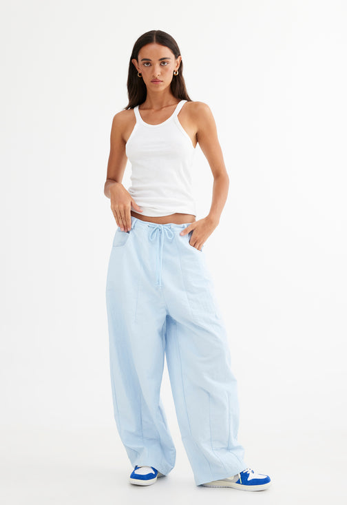 HILLS PARACHUTE PANT - BABY BLUE